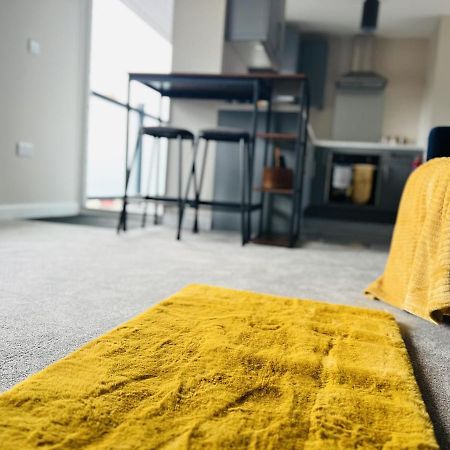 Brand New 1 Bed Apartment, 5Min Walk To Racing & Main Strip, With Electric Parking Bay & Terrace Long Stay Work Contractor Leisure - Citrine Newmarket  Eksteriør bilde