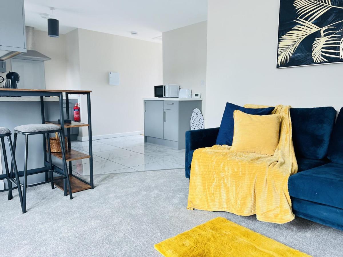 Brand New 1 Bed Apartment, 5Min Walk To Racing & Main Strip, With Electric Parking Bay & Terrace Long Stay Work Contractor Leisure - Citrine Newmarket  Eksteriør bilde