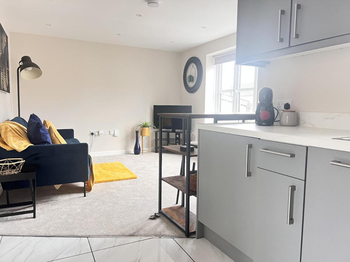 Brand New 1 Bed Apartment, 5Min Walk To Racing & Main Strip, With Electric Parking Bay & Terrace Long Stay Work Contractor Leisure - Citrine Newmarket  Eksteriør bilde